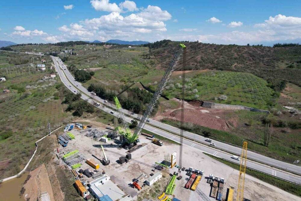 Türkiye’nin milli projelerini bu dev vinç kaldıracak