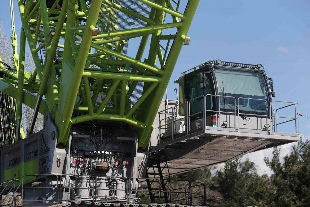 Türkiye’nin milli projelerini bu dev vinç kaldıracak