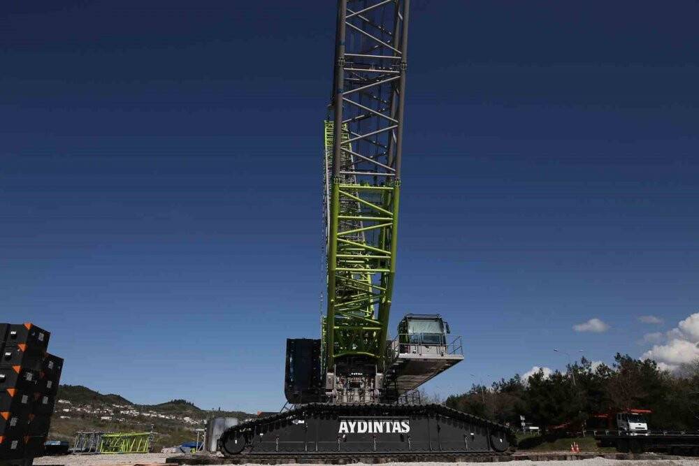 Türkiye’nin milli projelerini bu dev vinç kaldıracak