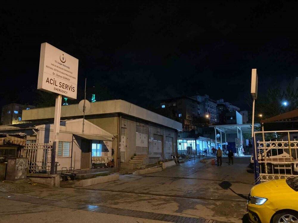 2  grup arasında bıçaklı kavga: 1’i ağır 2 yaralı