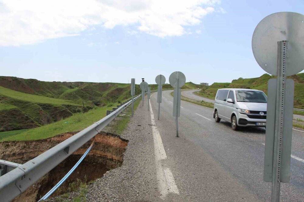 Batmada karayolunda göçük