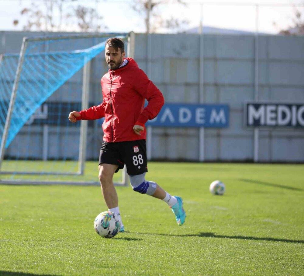 Sivasspor ara vermeden hazırlıklarına başladı