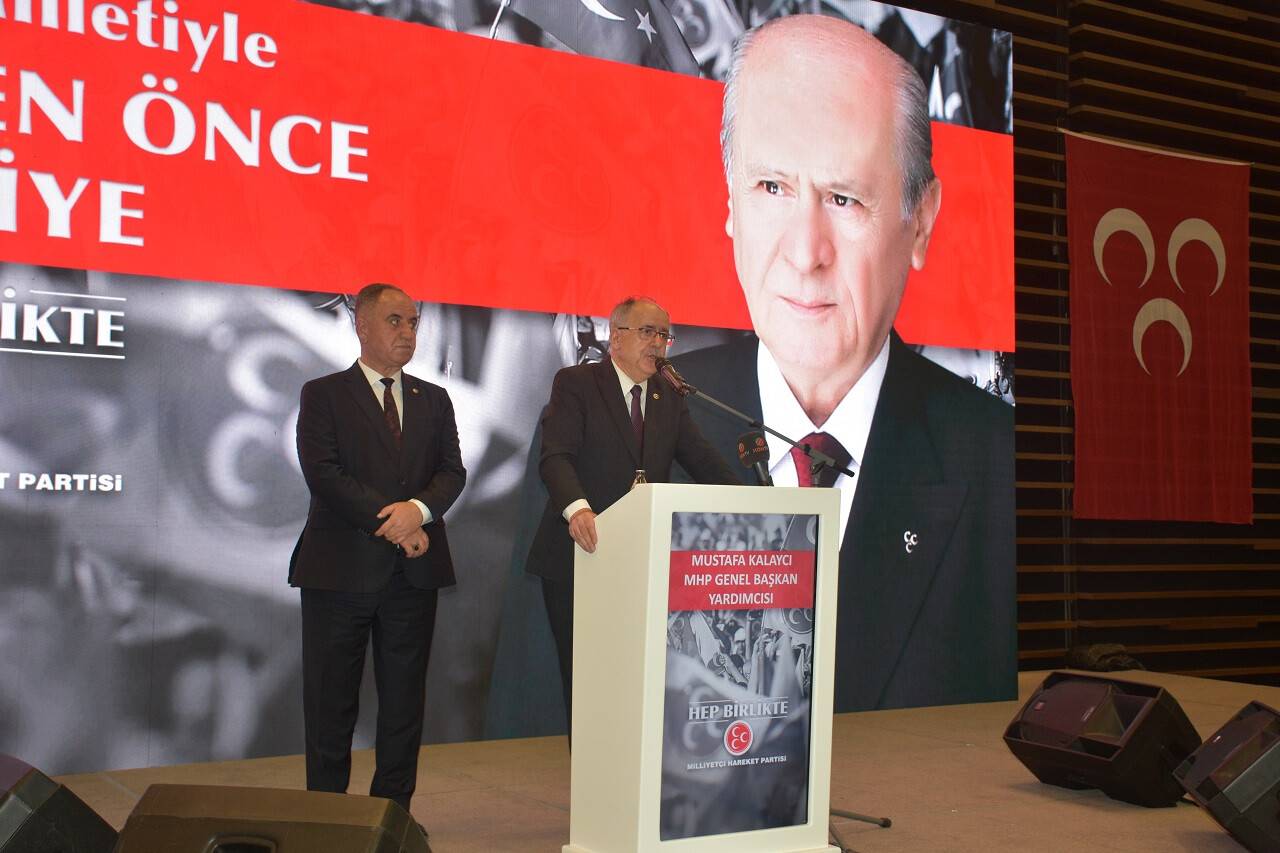 aa-20230423-30939461-30939460-mhp-genel-baskan-yardimcisi-kalayci-konyada-bayramlasma-programina-katildi.jpg