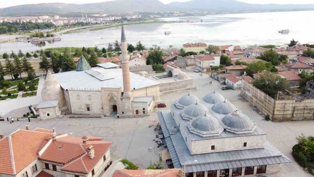 Anadolu'da bir benzeri bulunmuyor! Konya'daki tarihi bedesten özgün kimliğine yeniden bürünüyor