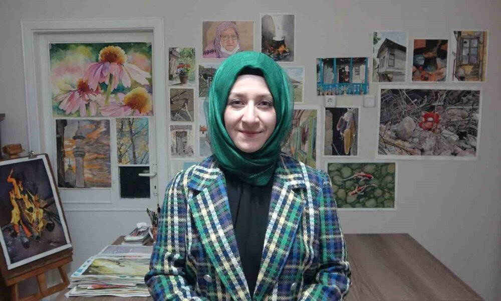 Depremin acı hatıralarını resmediyor