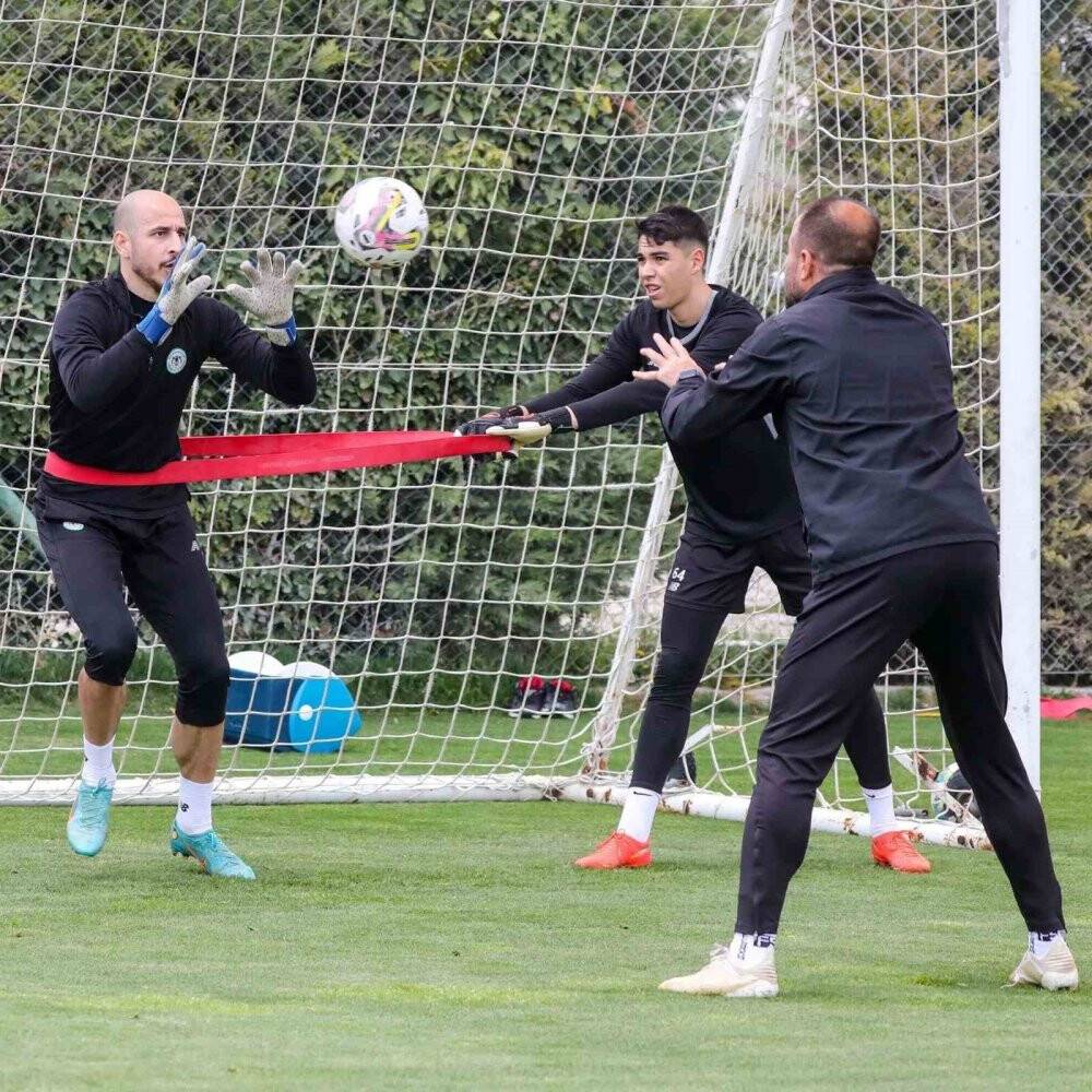 Konyaspor'da Trabzonspor maçı hazırlıkları başladı