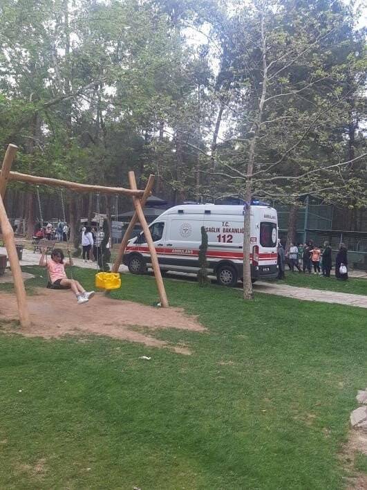 Küçük çocuğu başından ısırıp havaya kaldırdı