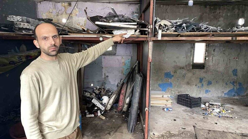 Hurdacıyı kepengini minibüsle kırıp soydular! İşte o anlar