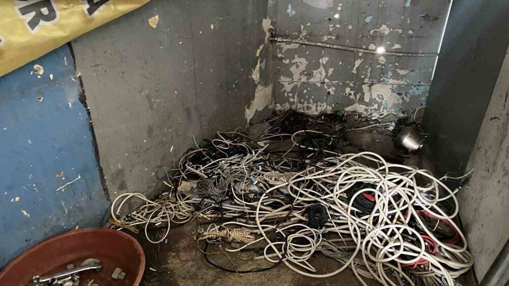 Hurdacıyı kepengini minibüsle kırıp soydular! İşte o anlar