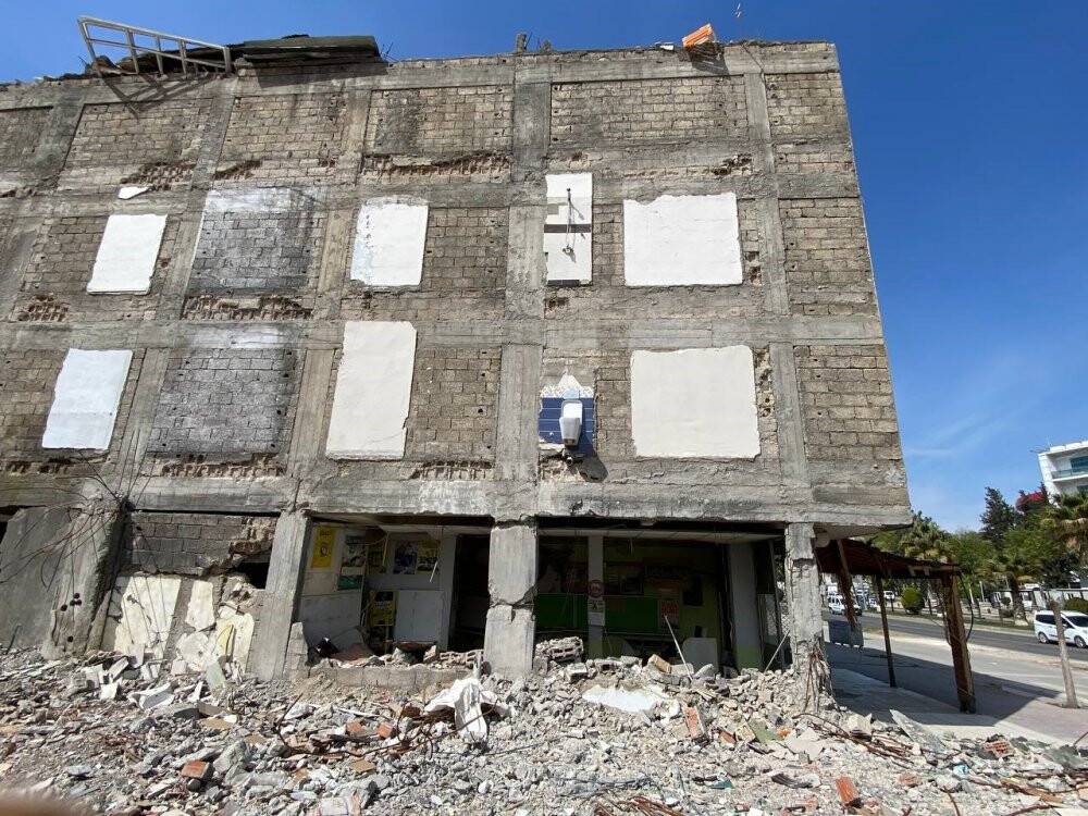 Duvardaki klozet şaşırtıyor