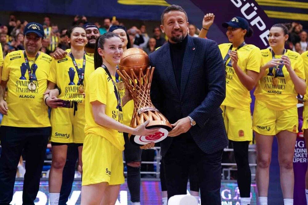 Kadınlar Basketbol Süper Ligi’nde şampiyon Fenerbahçe