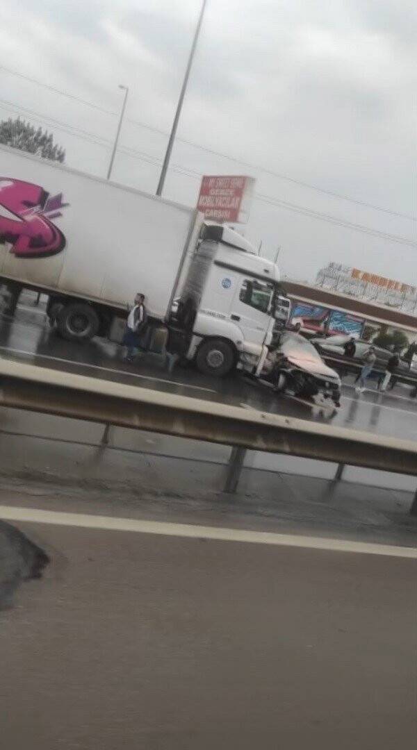 Zincirleme kaza: Çok sayıda araç karıştı