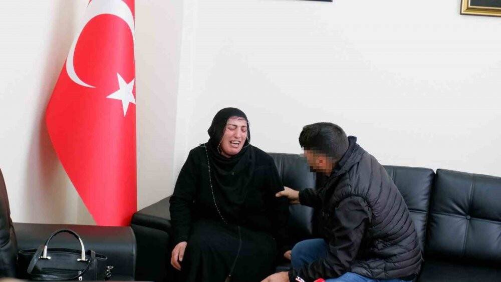 Evlat nöbetinde bir aile daha evladına kavuştu