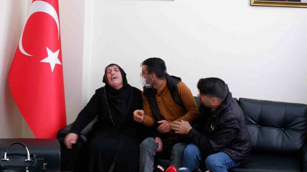 Evlat nöbetinde bir aile daha evladına kavuştu