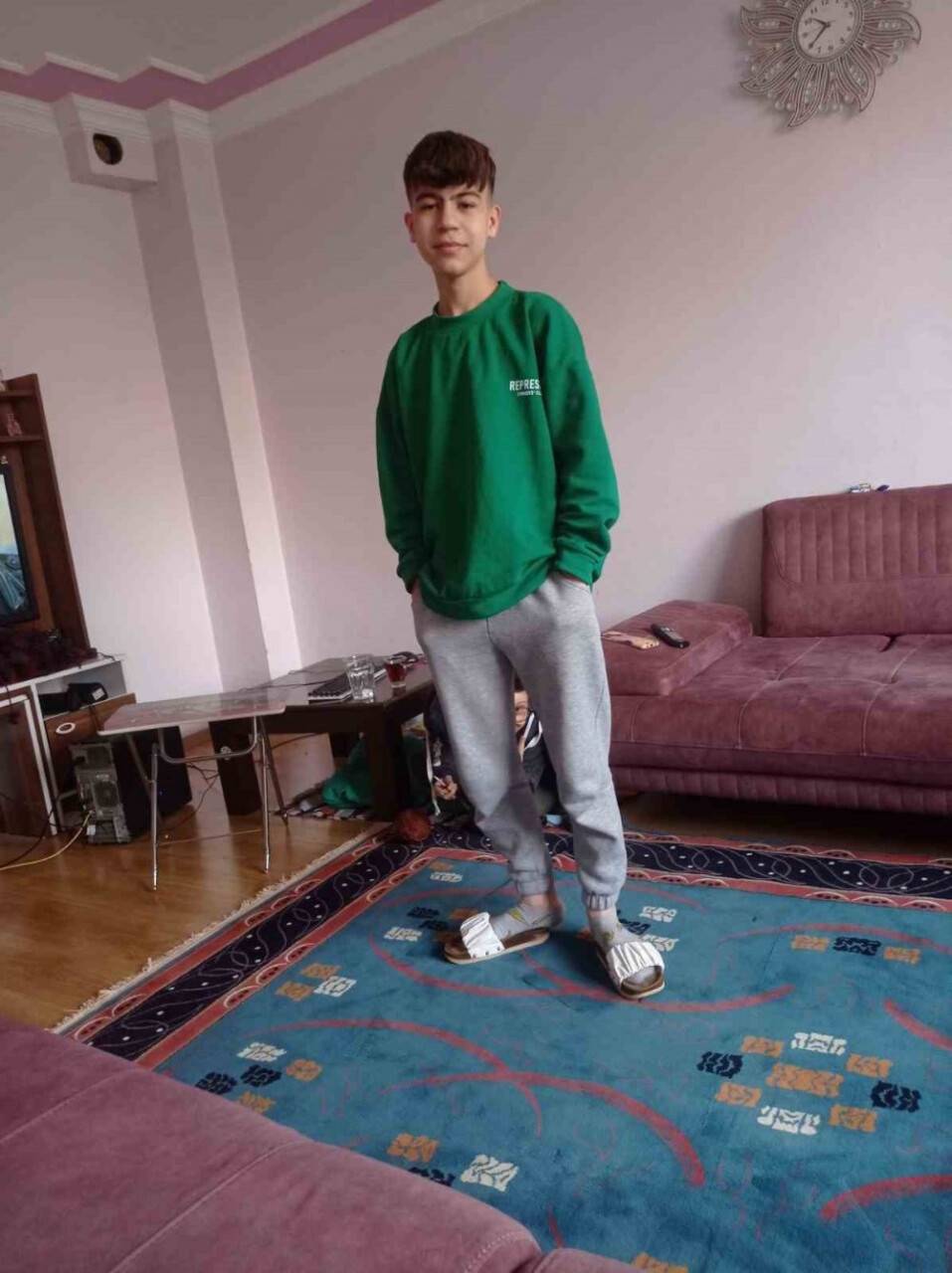 Pasta almak için çıktı: Sulama kanalı sonu oldu