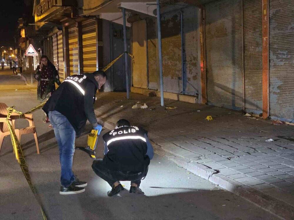 Tantuni yerken yaralandı