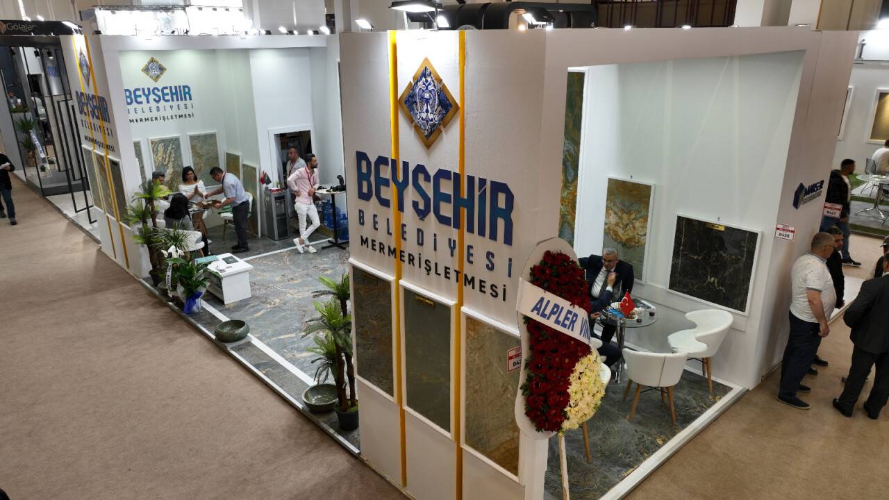 aa-20230428-30985236-30985235-beysehirin-dogal-tasi-uluslararasi-fuarda-tanitiliyor.jpg