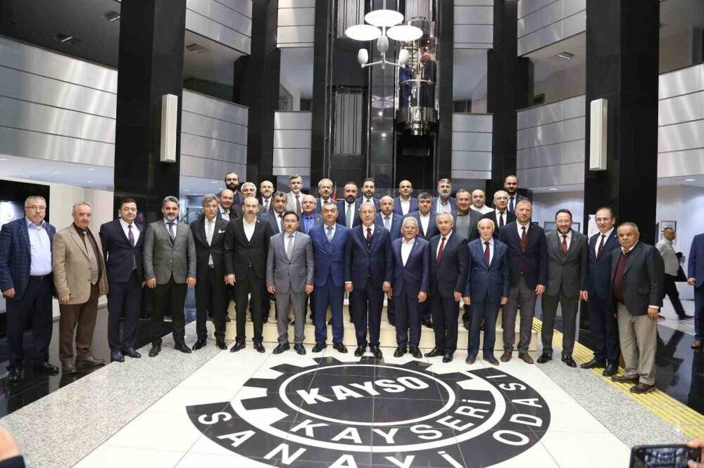 "Cumhurbaşkanımızın savunma sanayiine olan ısrarı bütün sistemi hareketlendirdi”