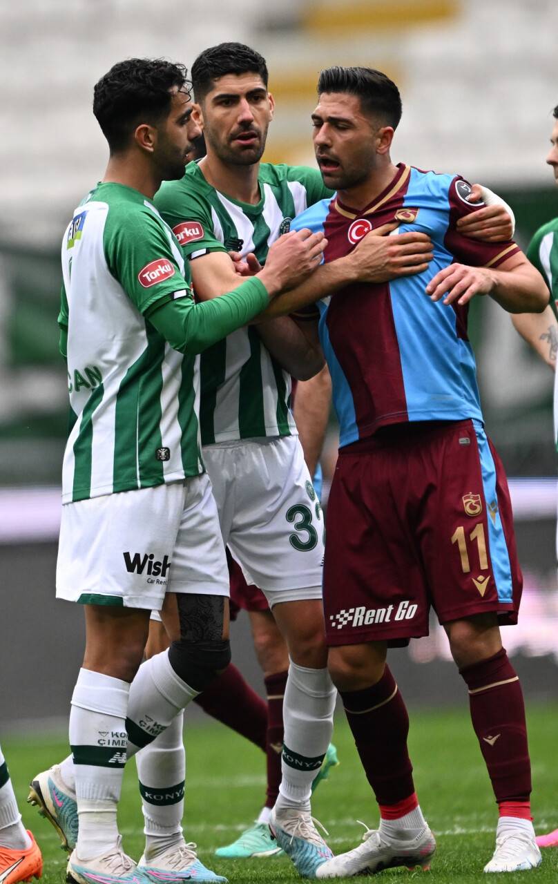 aa-20230429-30995323-30995320-arabamcom-konyasportrabzonspor-001.jpg