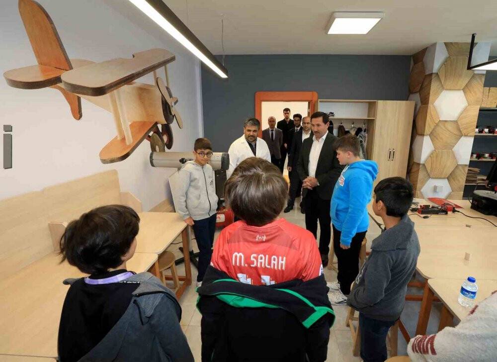 Karatay'ın kültür akademisinde eğitimler başladı