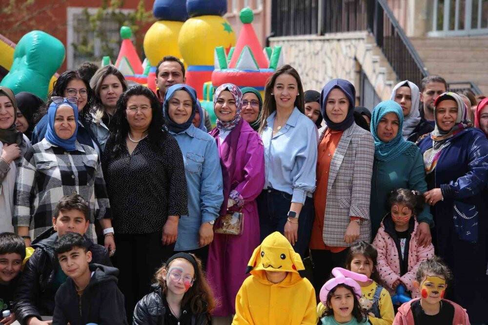Konya'da öğretmenler, bu sefer depremzede çocuklar için el ele verdi