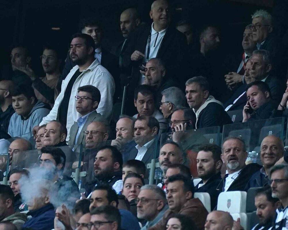 Süper Lig'de şampiyonluk yarışında kartlar yeniden dağıtılıyor