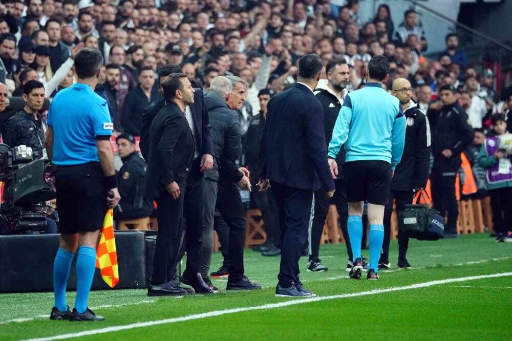 Süper Lig'de şampiyonluk yarışında kartlar yeniden dağıtılıyor