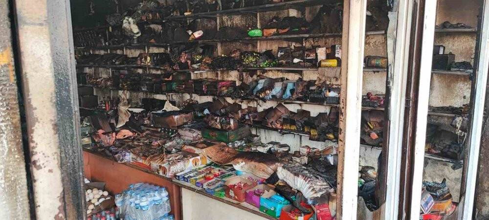Çıkan yangında bir iş yeri kullanılamaz hale geldi