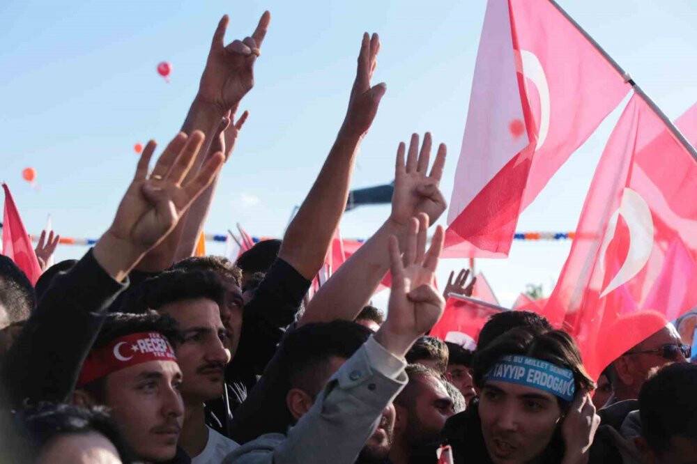 Cumhurbaşkanı Erdoğan: Konya'yla çıktık yola, sevgimiz, aşkımız aynen devam ediyor