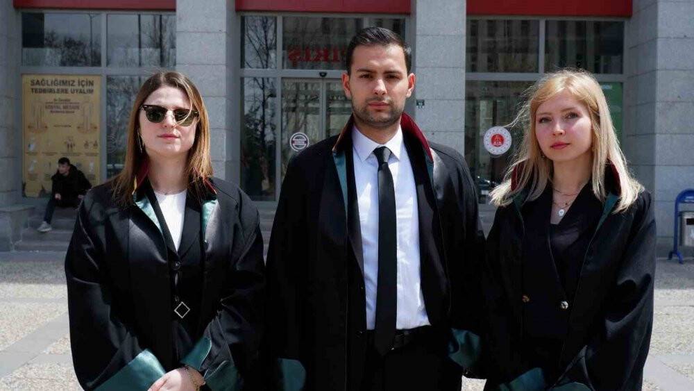 Arkadaş kurbanı oğlunun katillerinin cezalandırılmasını istiyor