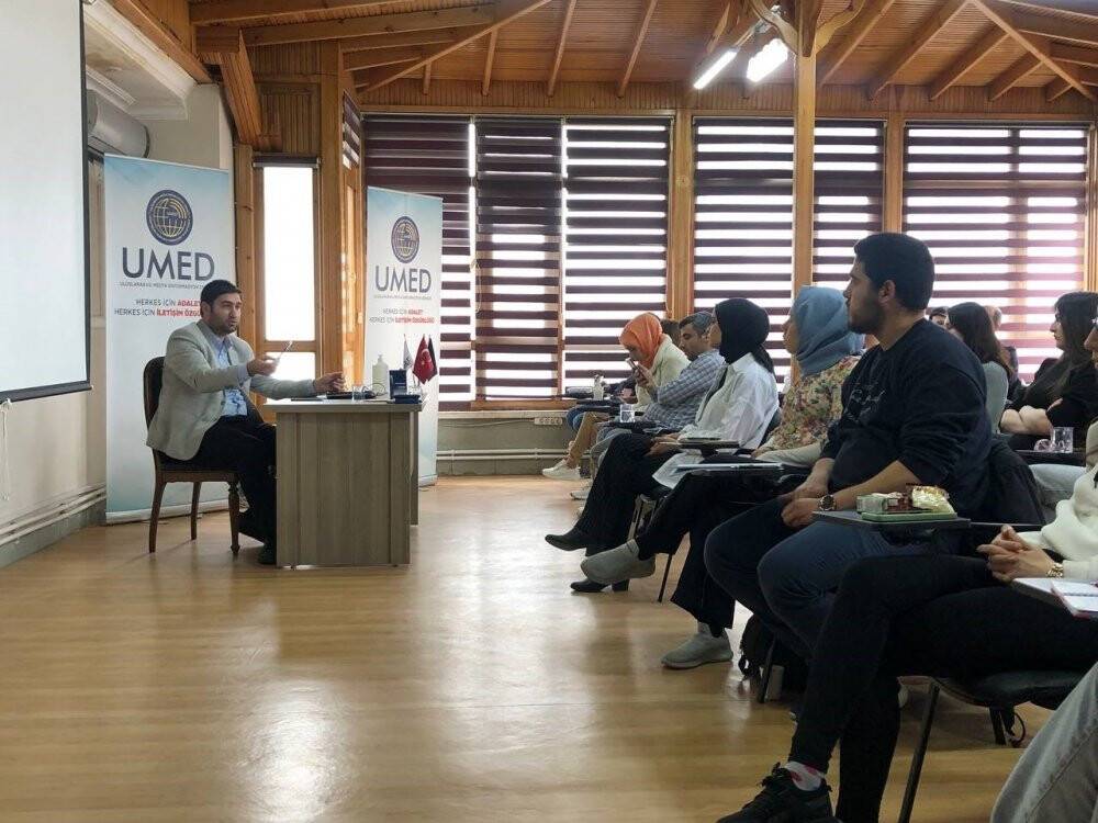 Genç iletişimciler tecrübeli isimlerden haberciliği öğrendi