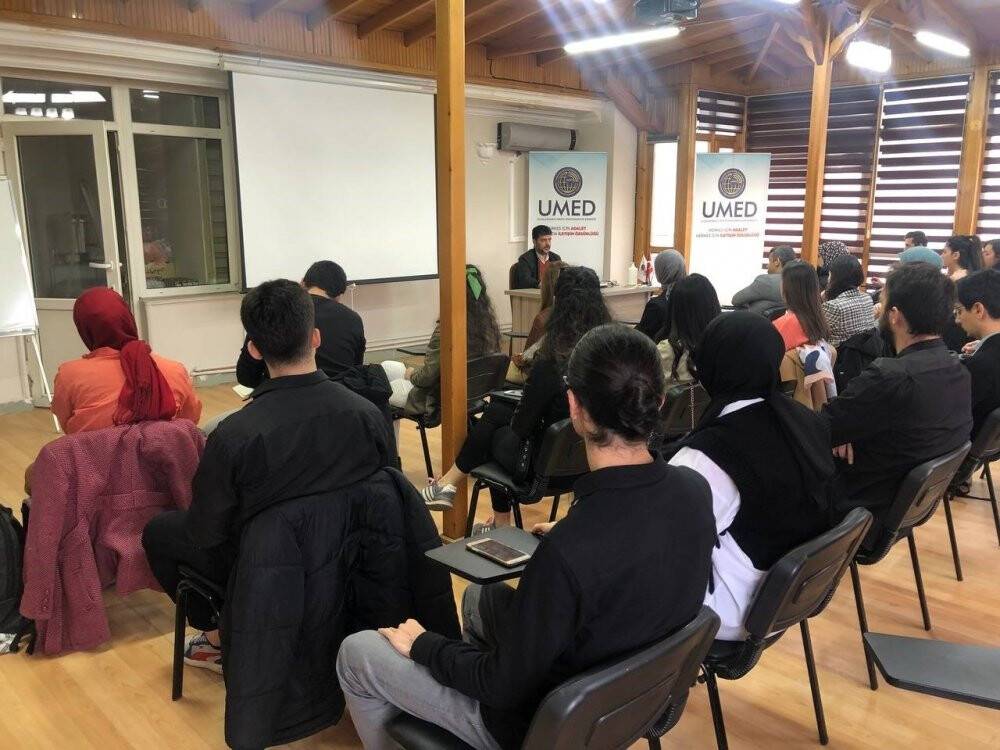 Genç iletişimciler tecrübeli isimlerden haberciliği öğrendi