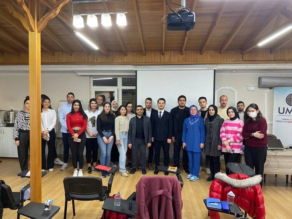 Genç iletişimciler tecrübeli isimlerden haberciliği öğrendi