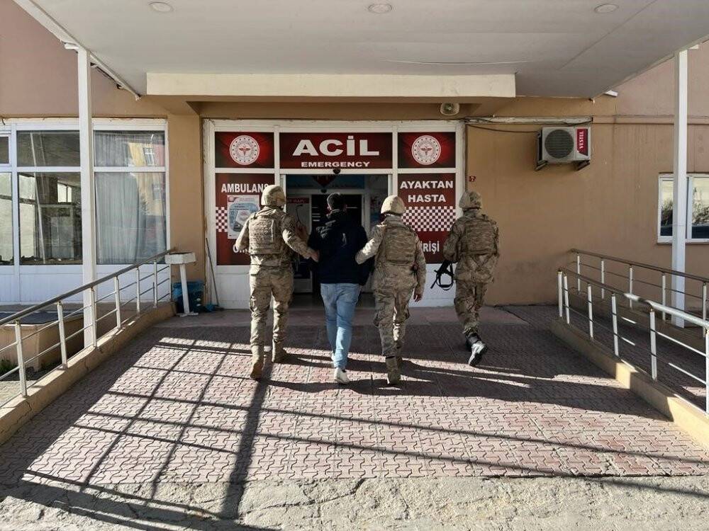 Konya'nın da olduğu 7 ilde eş zamanlı terör operasyonu