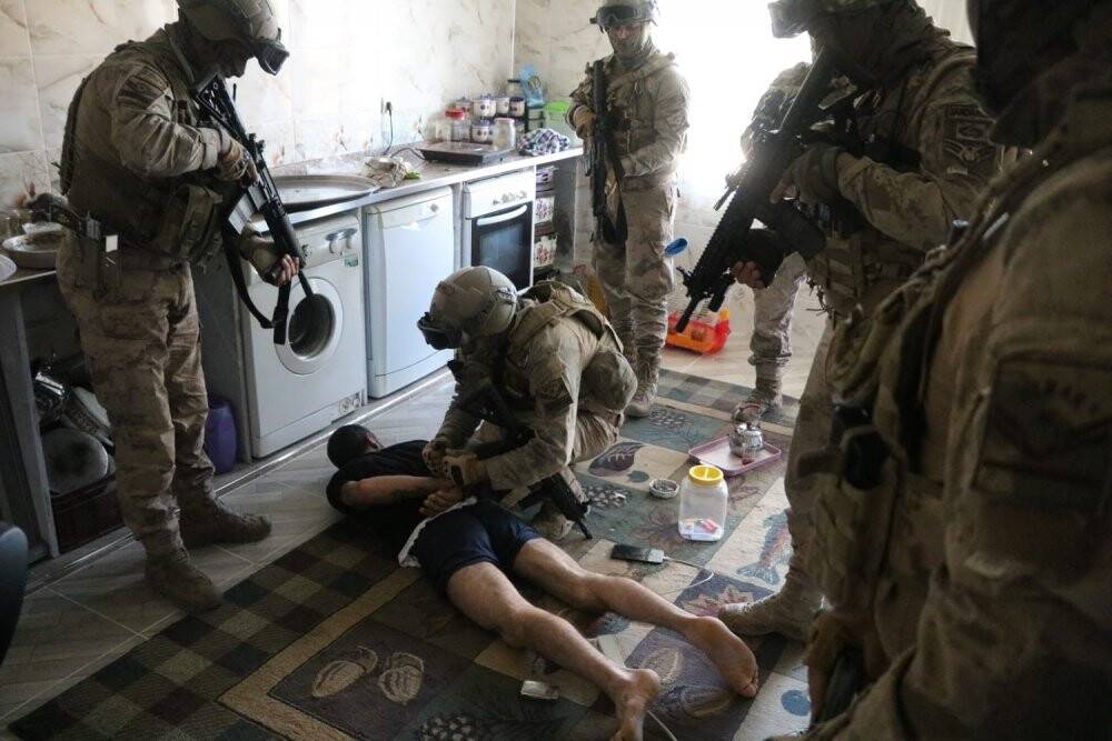 Konya'nın da olduğu 7 ilde eş zamanlı terör operasyonu