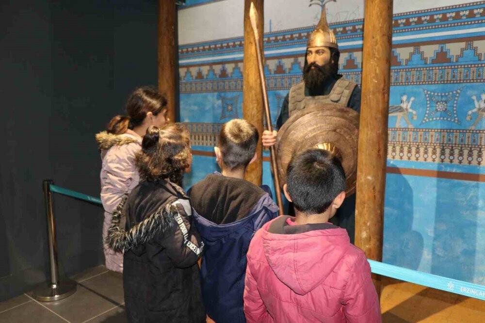 Tarihi müze ve kütüphanenin açılışı yapıldı