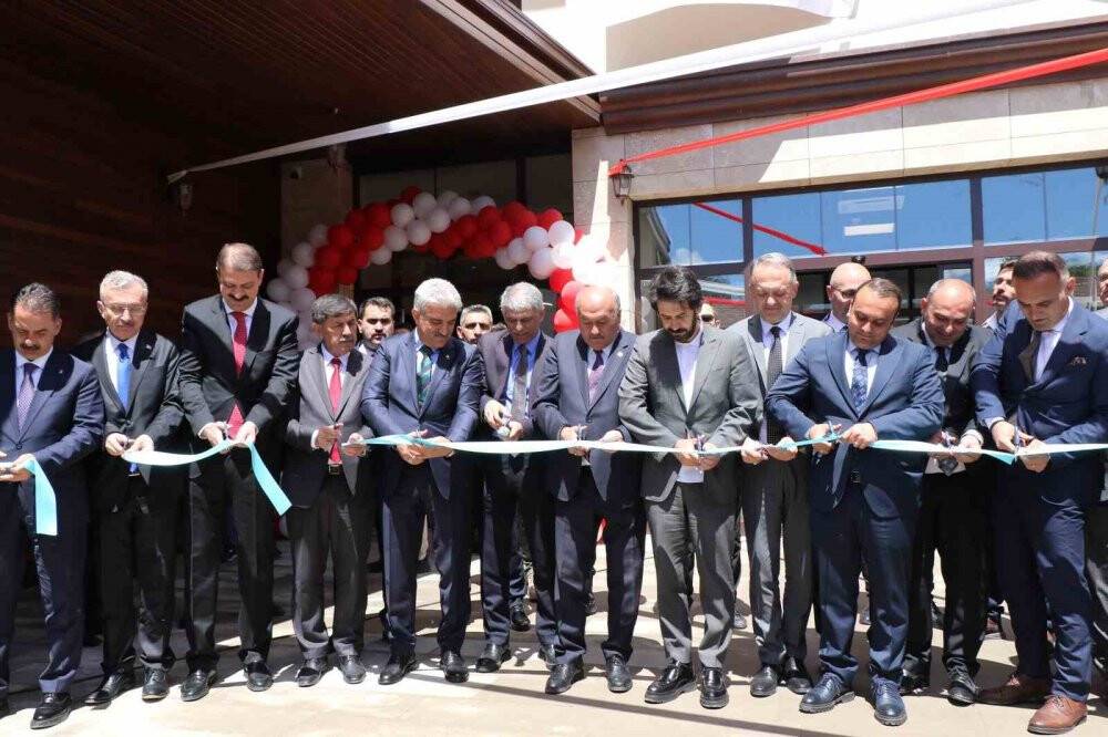 Tarihi müze ve kütüphanenin açılışı yapıldı