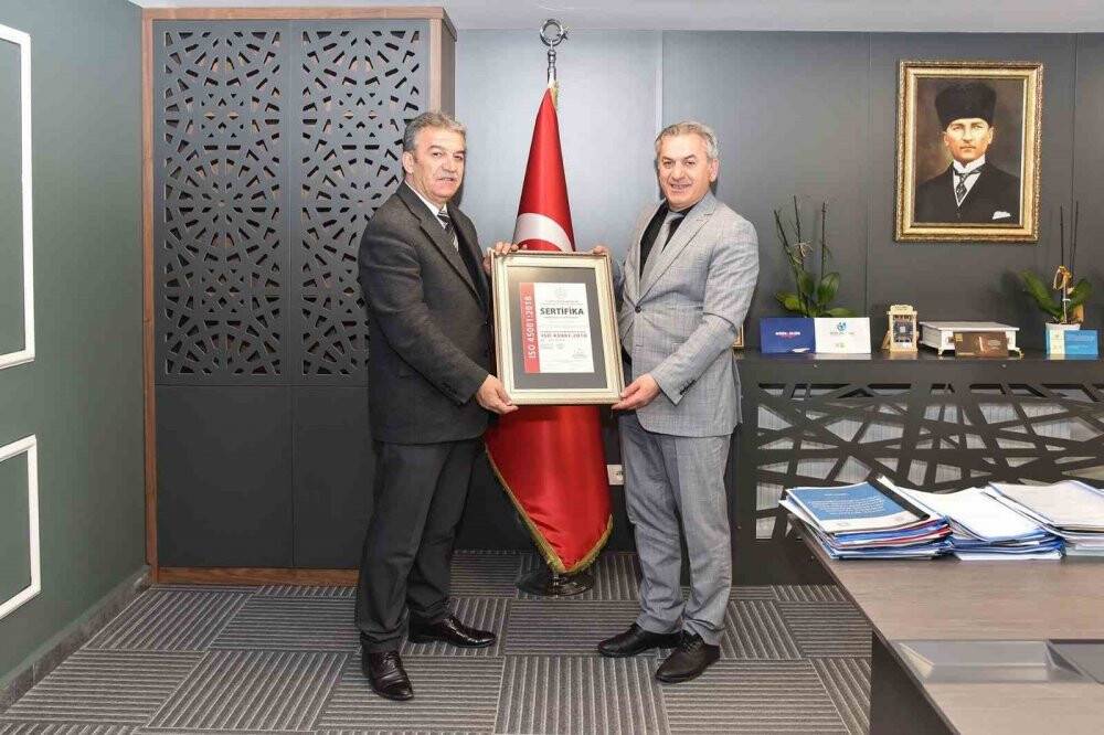 Konya İl Milli Eğitim Müdürü Yiğit kurumlara ISO 45001:2018 belgesini teslim etti