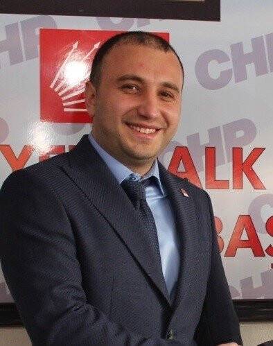 CHP seçim bürosunda 10 yaşındaki çocuğa kaynar çay fırlatıldı