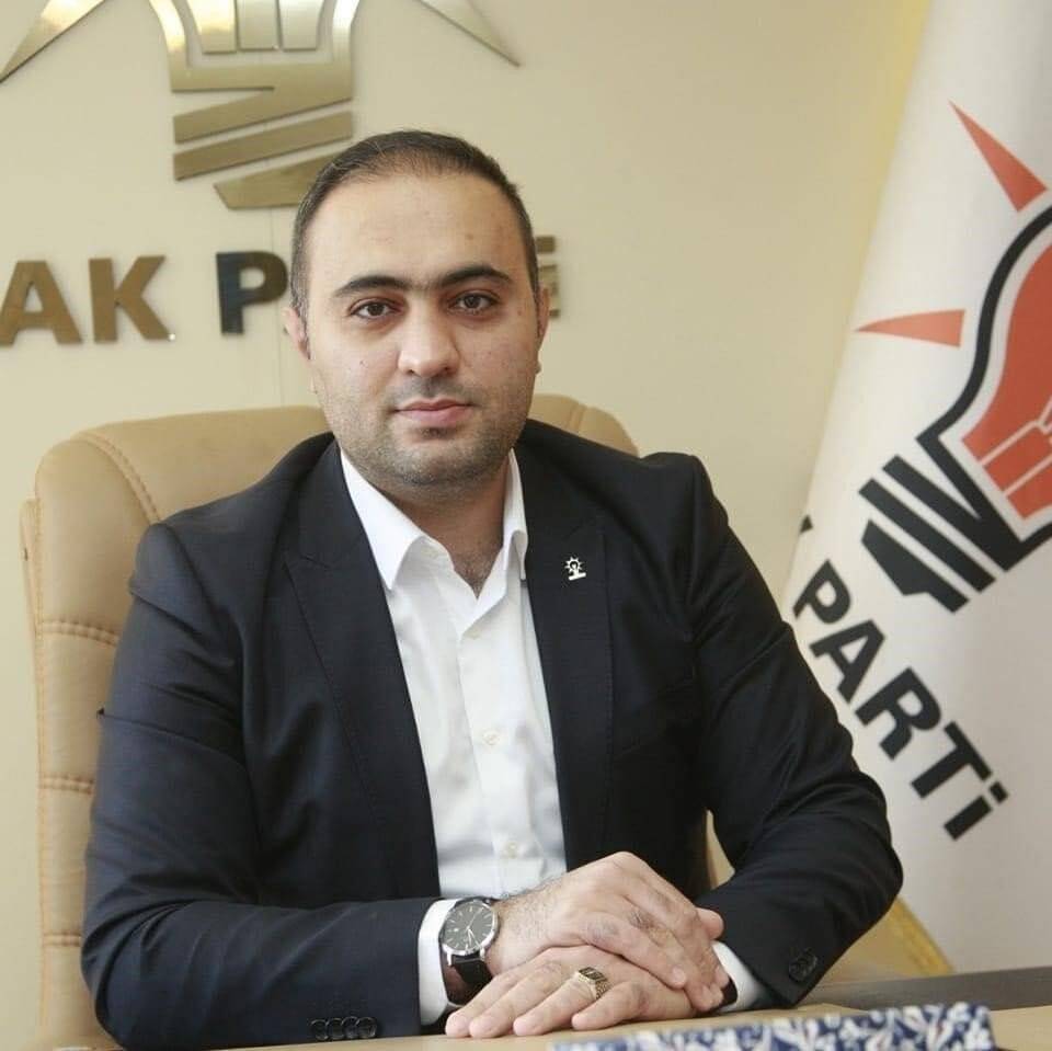 CHP seçim bürosunda 10 yaşındaki çocuğa kaynar çay fırlatıldı