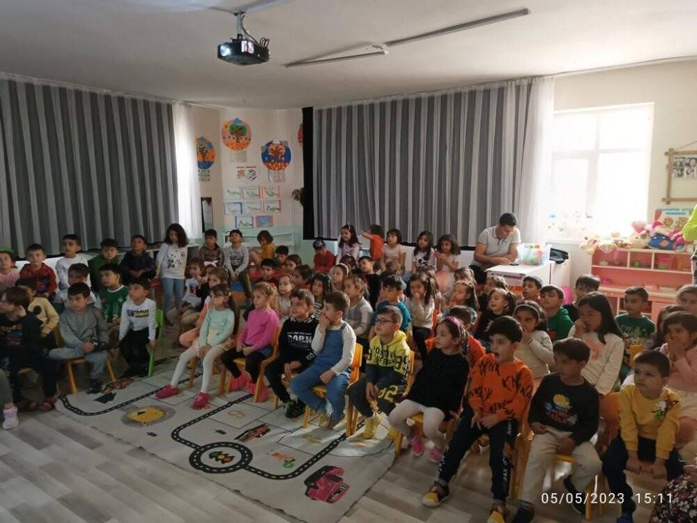 Trafik polislerinden bisiklet sürücülerine eğitim