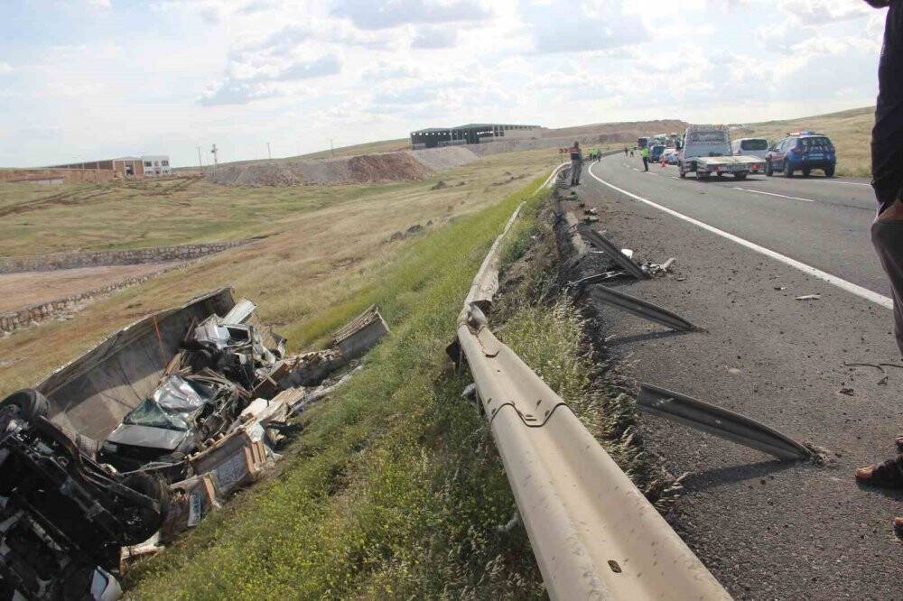 Şanlıurfa’da feci kaza: 6 ölü, 1 yaralı