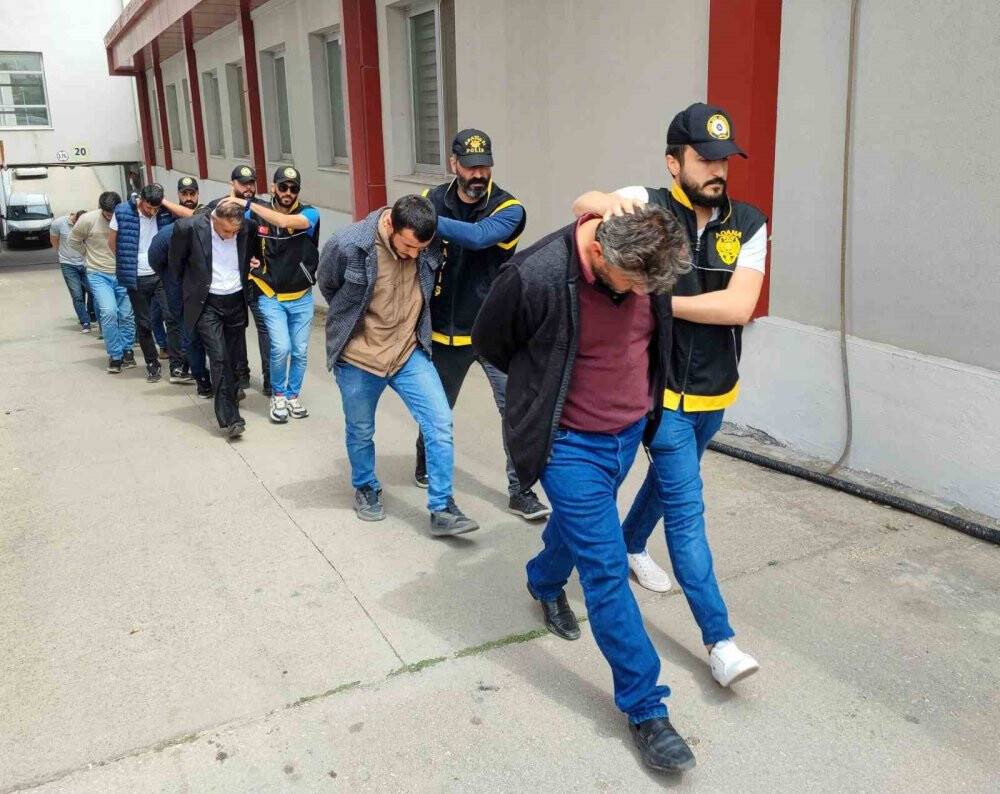 Konya'nın da olduğu 6 ilde otomobil çetesine şafak baskını: Onlarca gözaltı