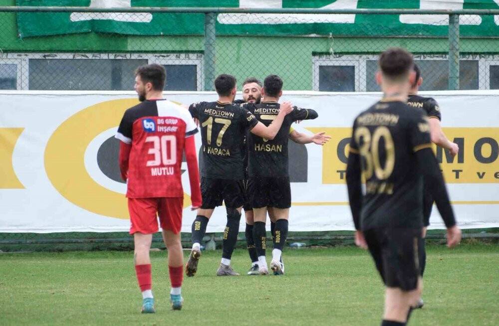 Bursaspor’da gol krallığı yarışı kızışıyor