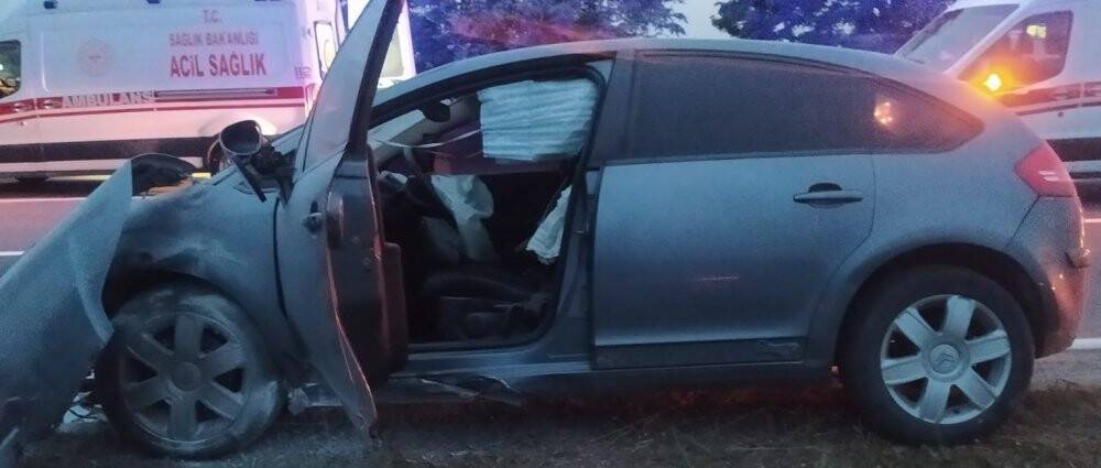 Çarpışmanın şiddetiyle otomobiller savruldu, yürekler ağızlara geldi