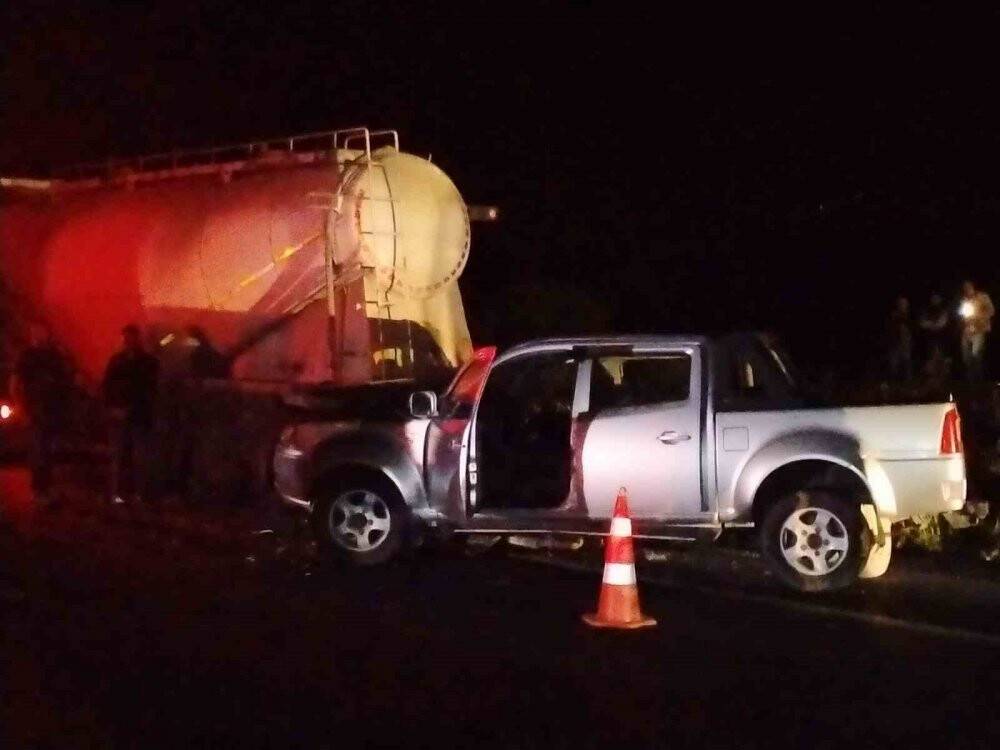 Araçlar hurdaya döndü: 2 ölü, 1 yaralı