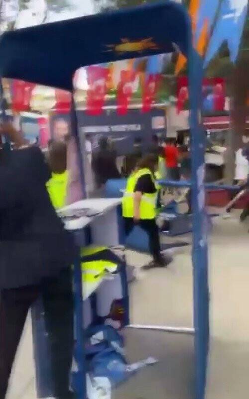 CHP’liler ile AK Parti’lilere saldırdı! CHP’li meclis üyesi silahına sarıldı