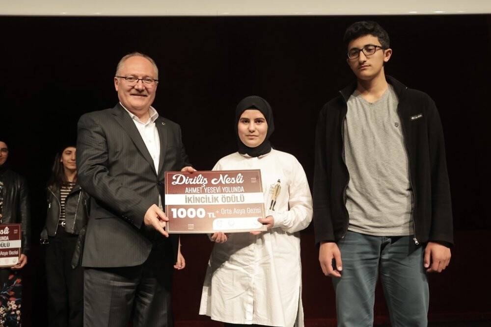 Sınava giren öğrencilere Konya gezisi