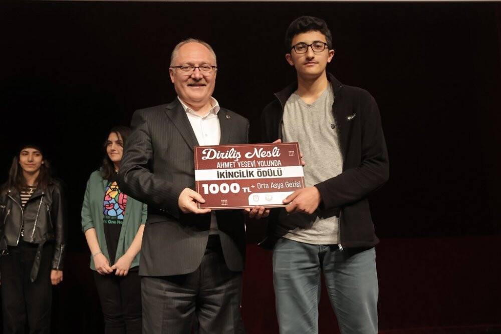 Sınava giren öğrencilere Konya gezisi