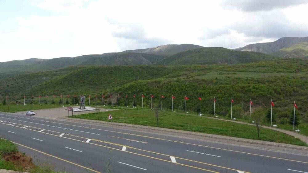 33 şehidin acısı yıllardır hafızalardan silinmiyor